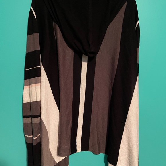 🛑Long Sleeve Hooded Cardigan🛑 - Picture 3 of 8